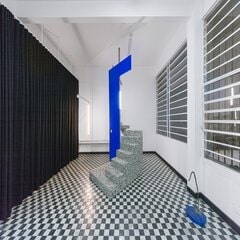 Escada Exposição.jpg